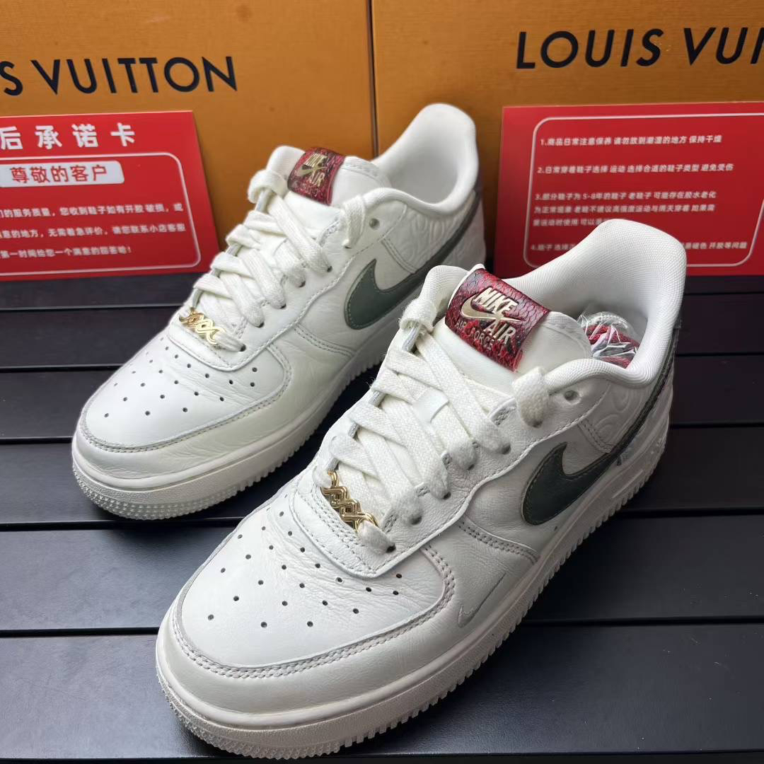 95新 MM6 95新烁/40码/af1蛇年限定-配件齐全