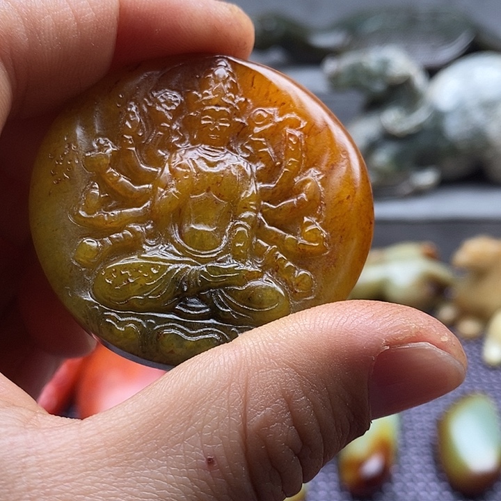 未镶嵌蛇纹石玉颈饰