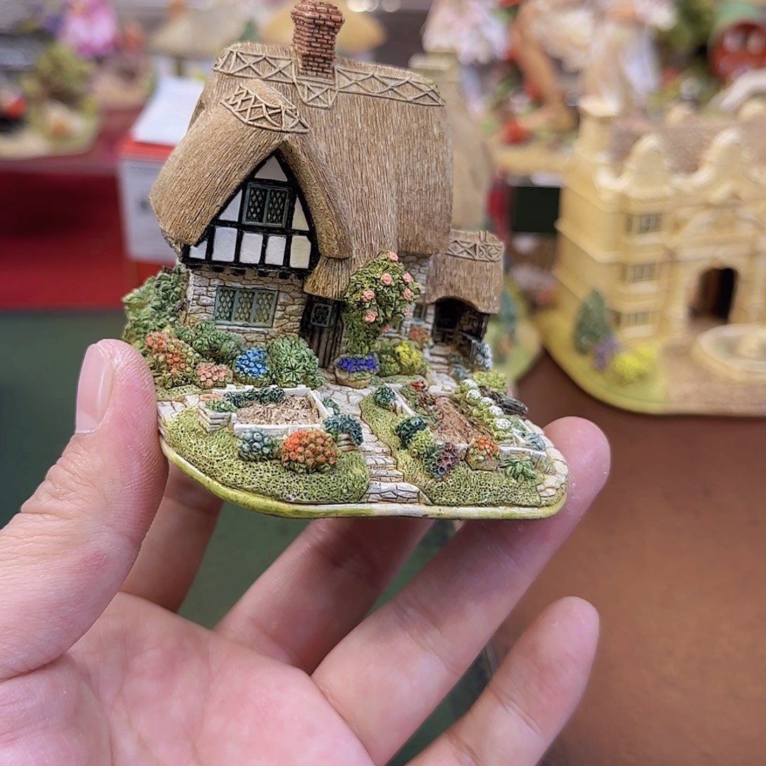 摆件欧洲瓷器收藏鉴赏研究中心