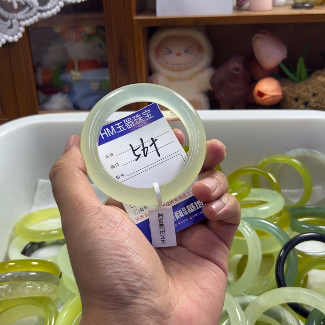 未镶嵌蛇纹石玉手镯5.6
