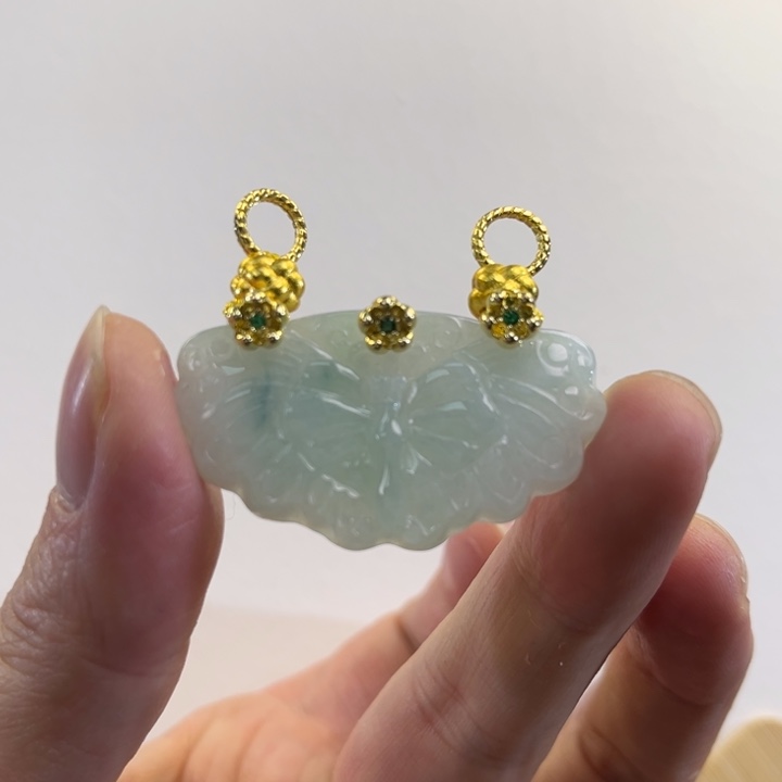 翡翠吊坠(赠链)未镶嵌代编织