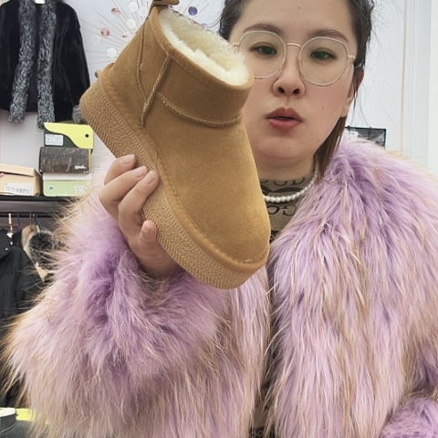 女士35码皮毛一体雪地靴