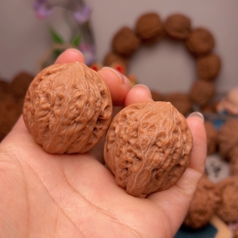 吊坠文玩核桃铁锤有黄