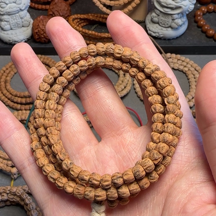 手串柏香籽/百香籽脏串鬼坑