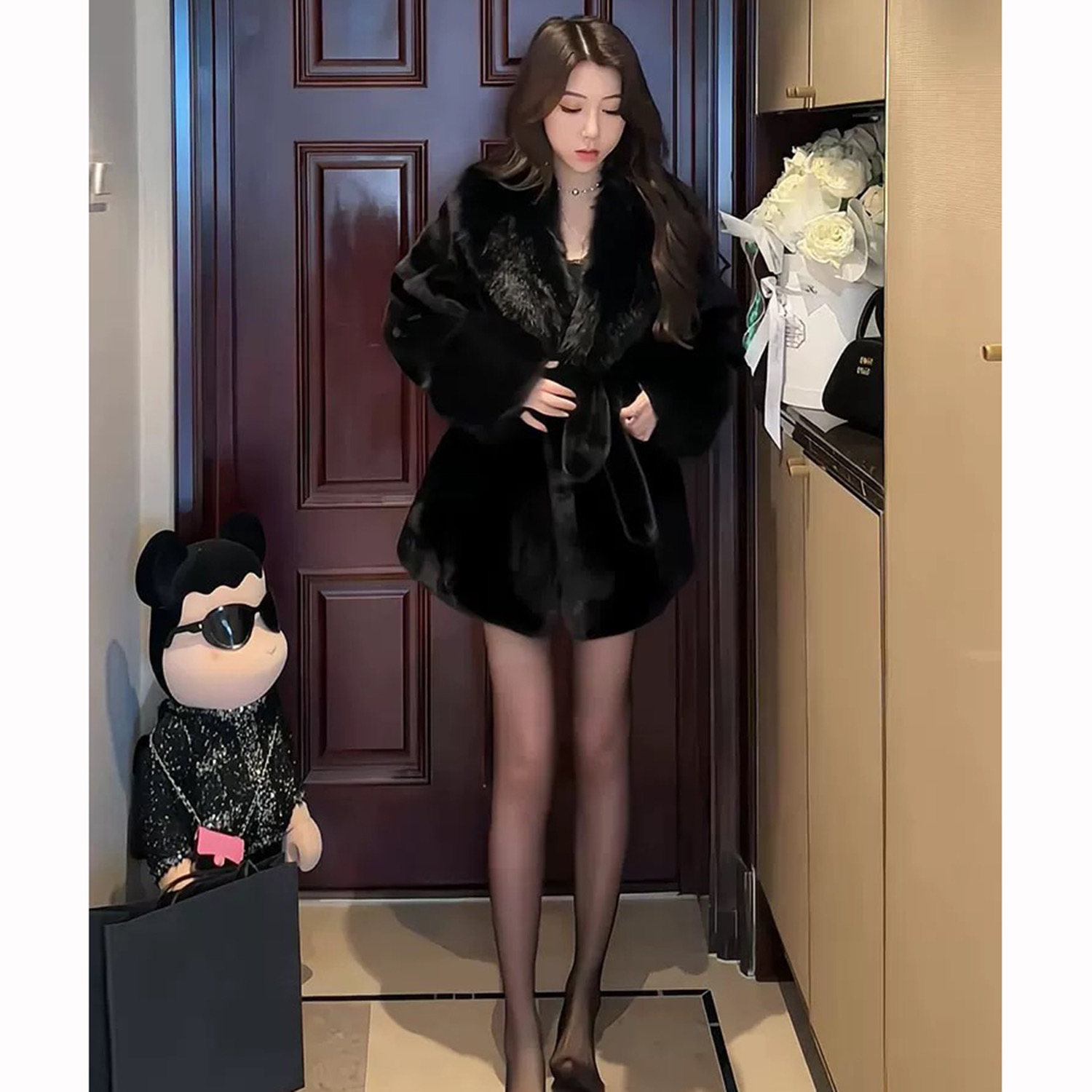 2025冬季新款高级感时尚气质中长款毛茸茸保暖外套2663