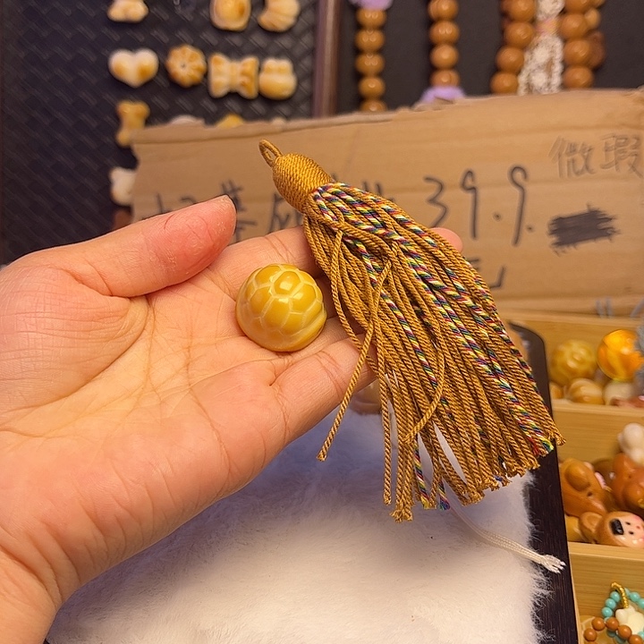 吊坠猴头核桃富家 流苏