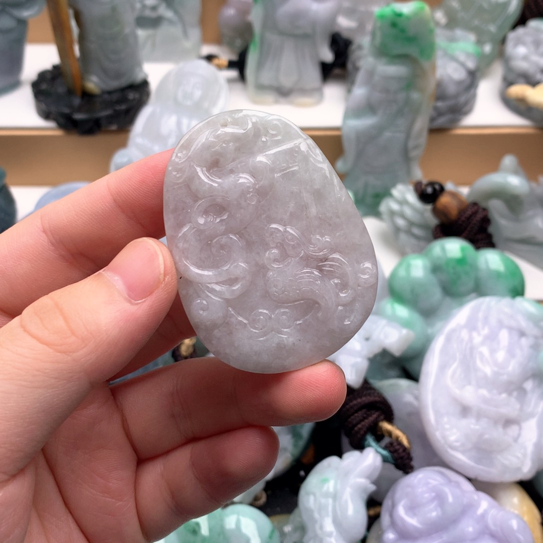 吊坠(不含链)未镶嵌翡翠