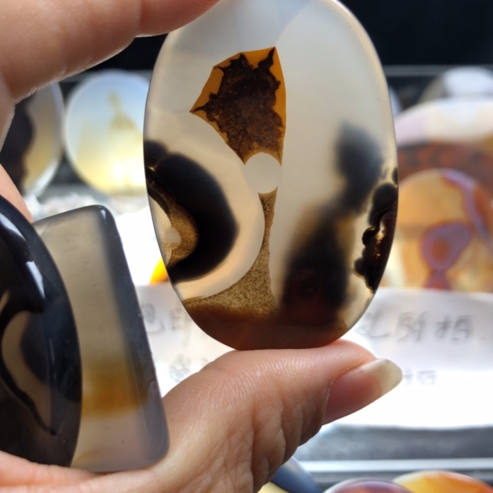 合金玛瑙/玉髓珠宝奇石140