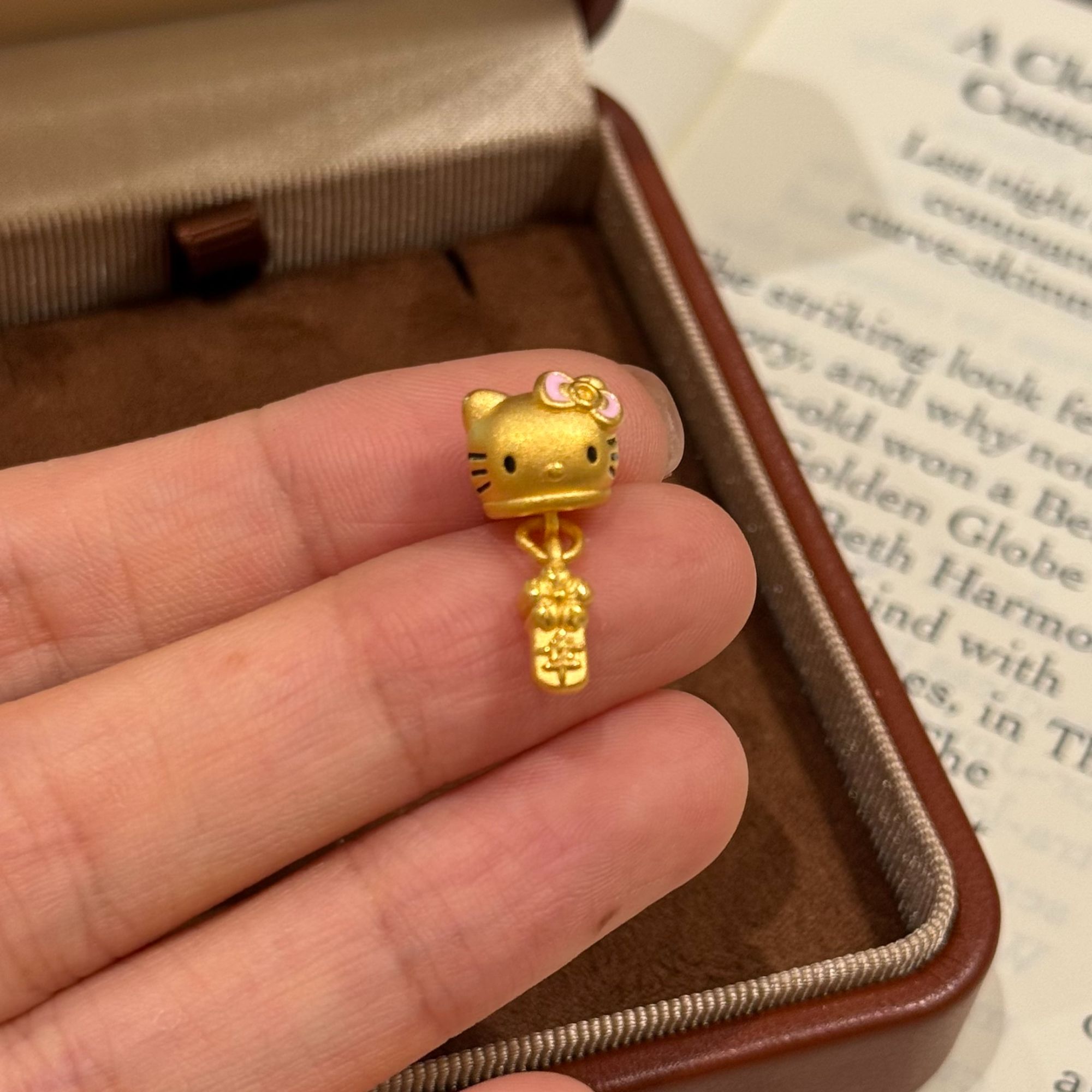 贝贝黄金 足金999 花花幸字牌kt 粉色 孔小 珐琅彩 转运珠 103