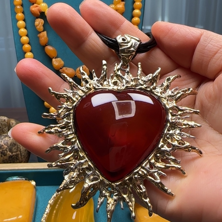 琥珀未镶嵌颈饰波兰设计款琥珀蜜蜡