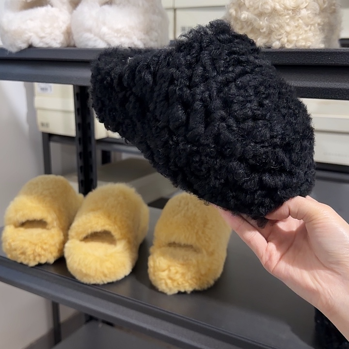 36黑色卷毛包脚五厘米