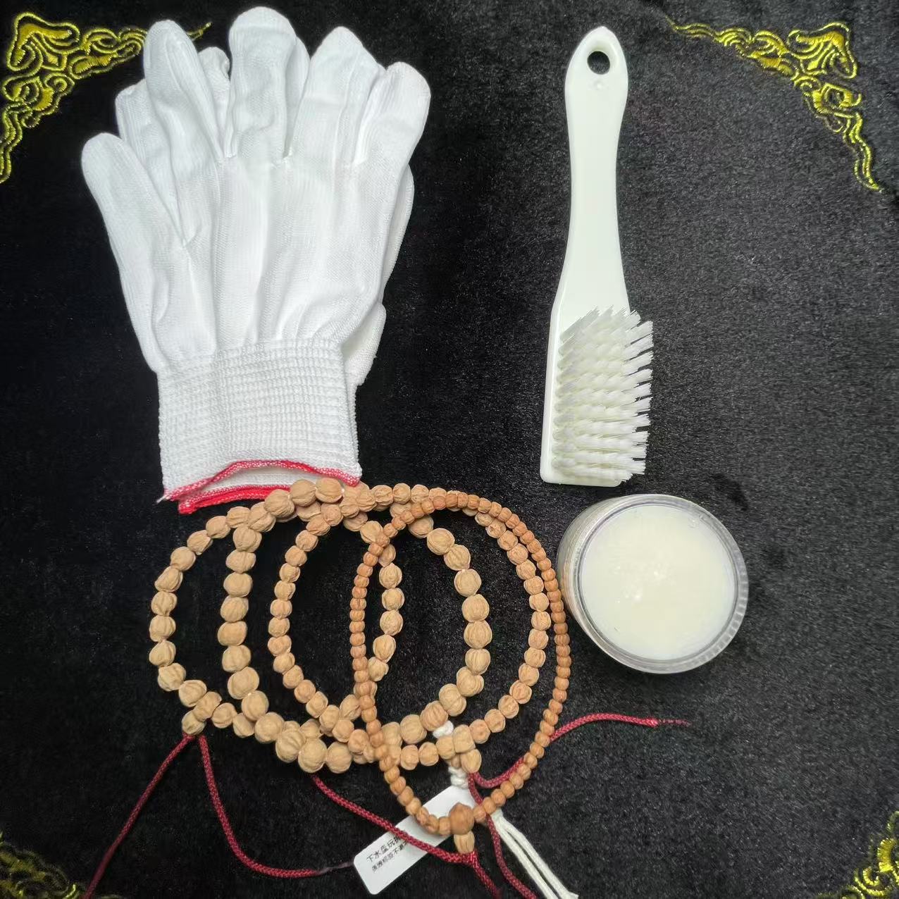 百香籽单圈/文玩刷子/文玩手套/文玩油随机发一个