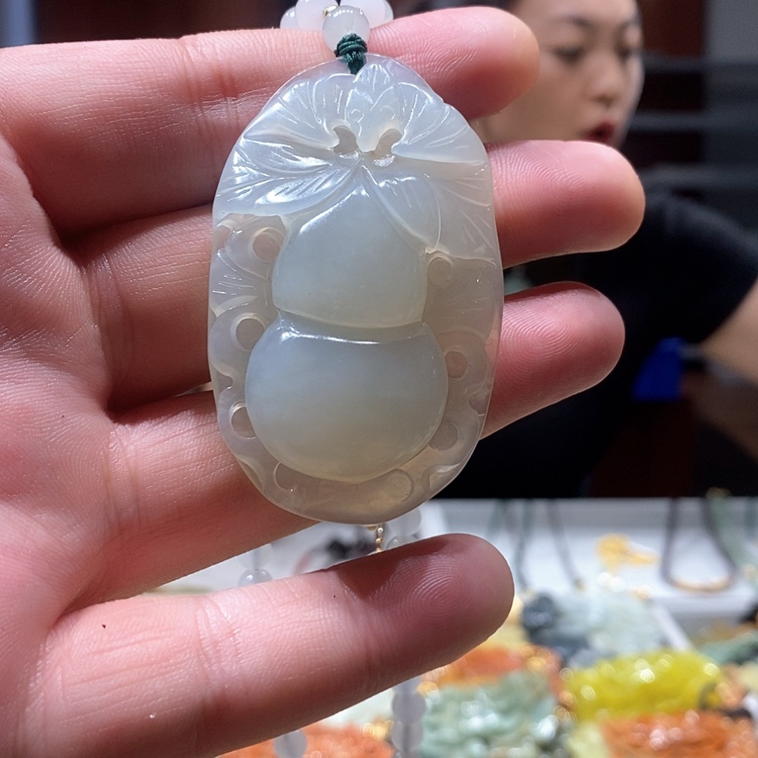 未镶嵌岫玉毛衣链