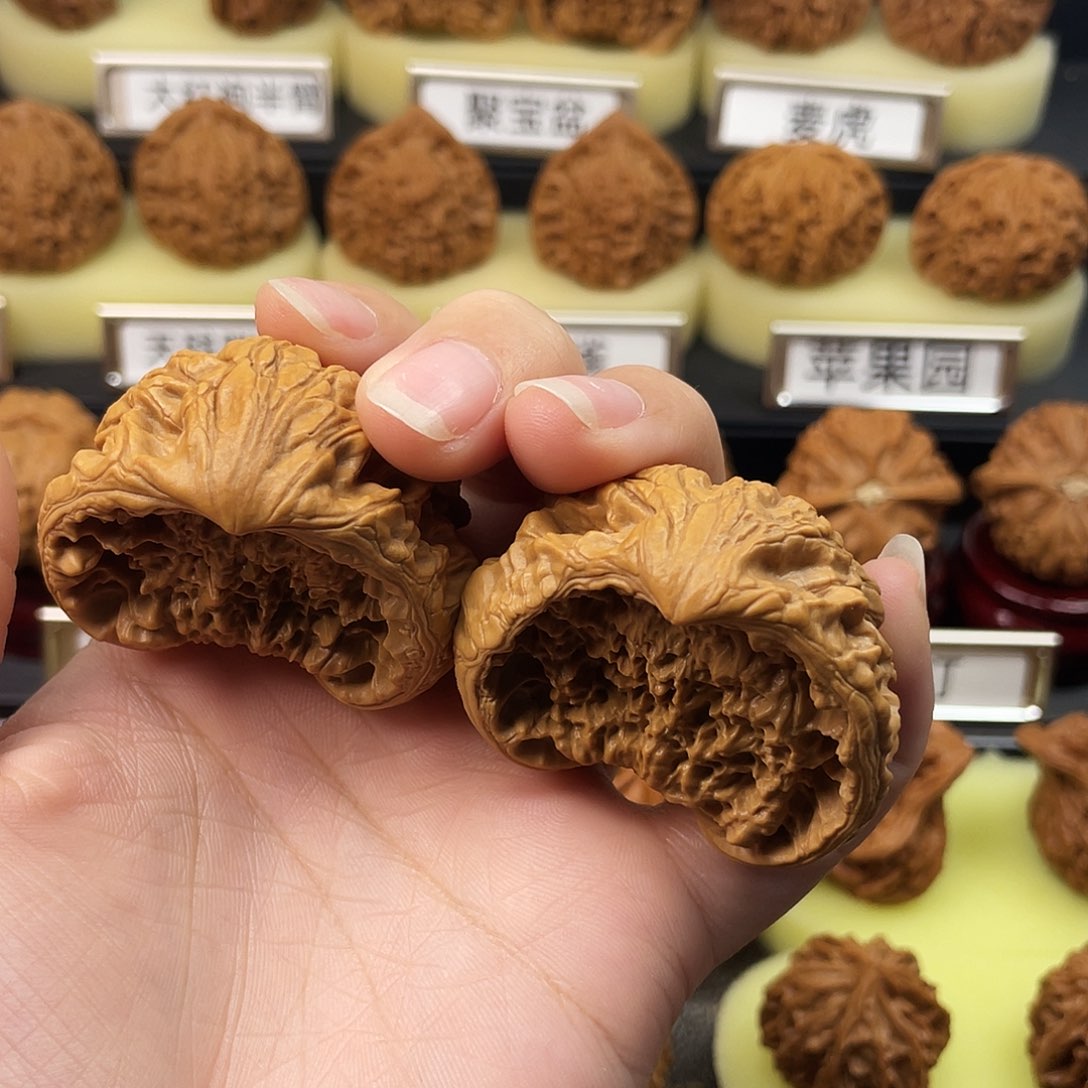 文玩核桃把件Z*z聚宝盆855