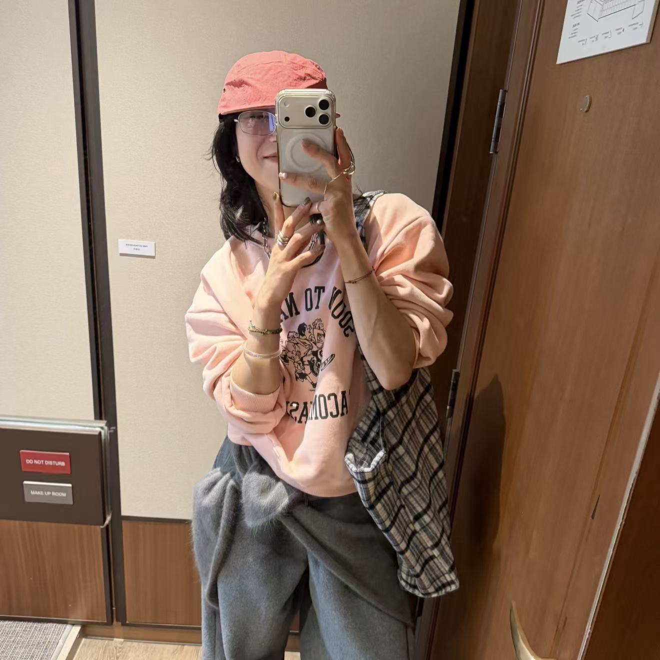 ｛귤 언니｝el自留不一样颜色的磨毛卫衣