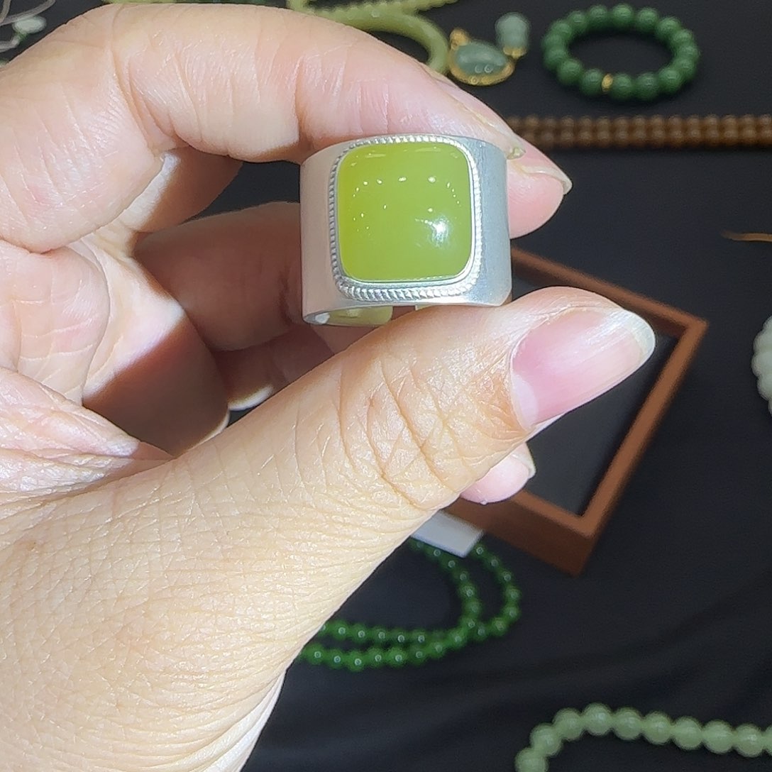 和田玉戒指未镶嵌