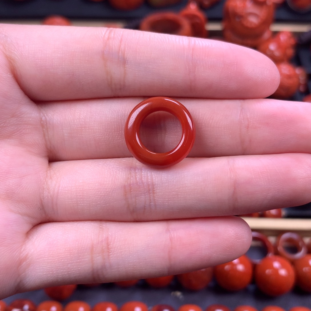 未镶嵌跑环10.4mm南红玛瑙