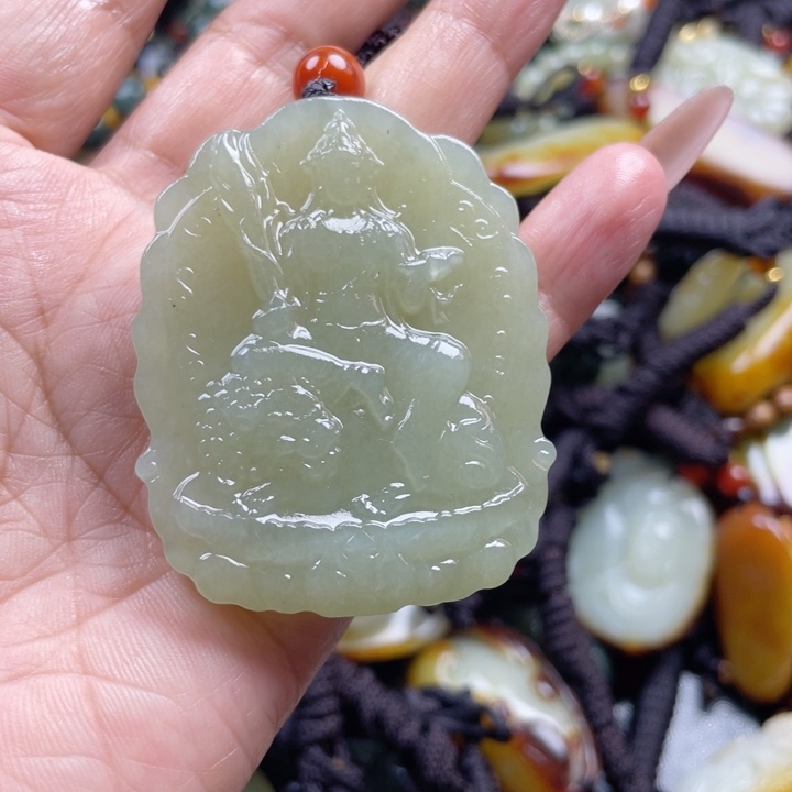 和田玉颈饰未镶嵌