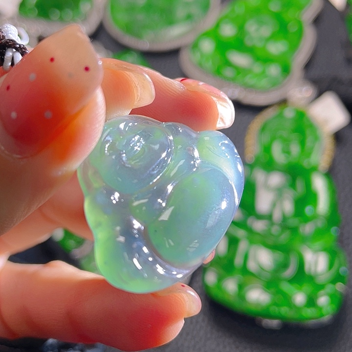 翡翠颈饰未镶嵌63，