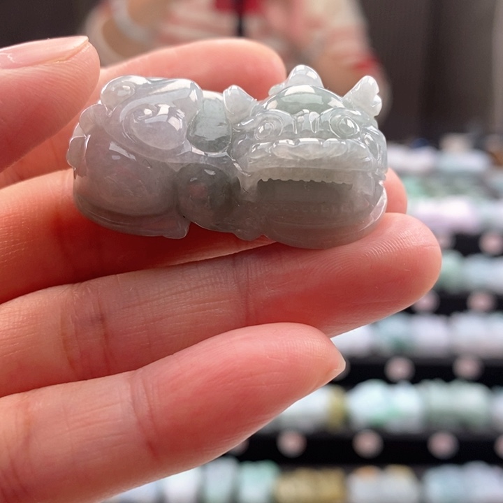 【闪购商品】翡翠颈饰未镶嵌彩*飞