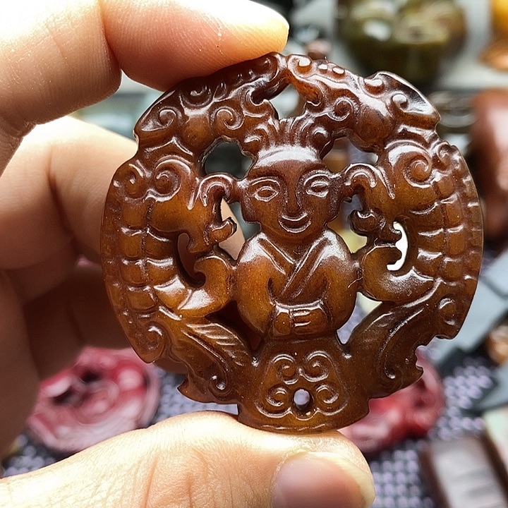未镶嵌蛇纹石玉颈饰