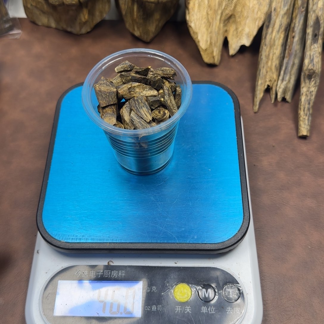 沉香沉香碎屑香料