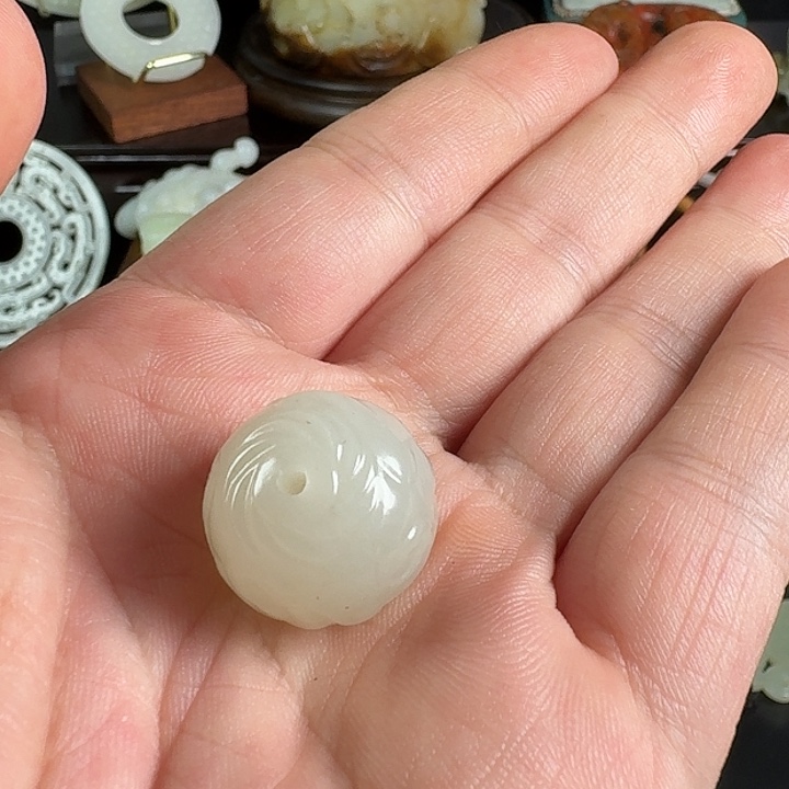 未镶嵌和田玉（糖玉）挂件