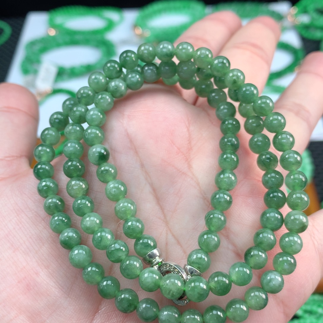 翡翠手链未镶嵌翡翠