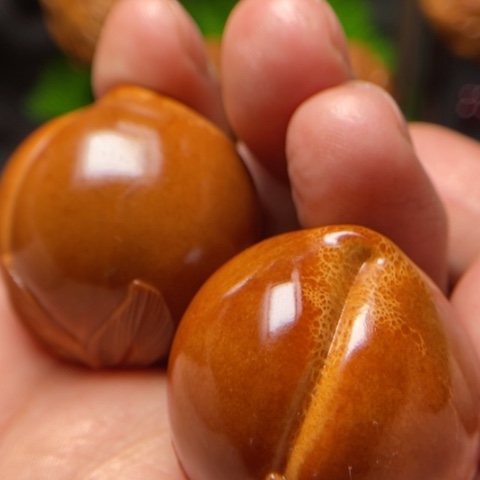 橄榄核手串/手链寿桃手球一对4.0左右