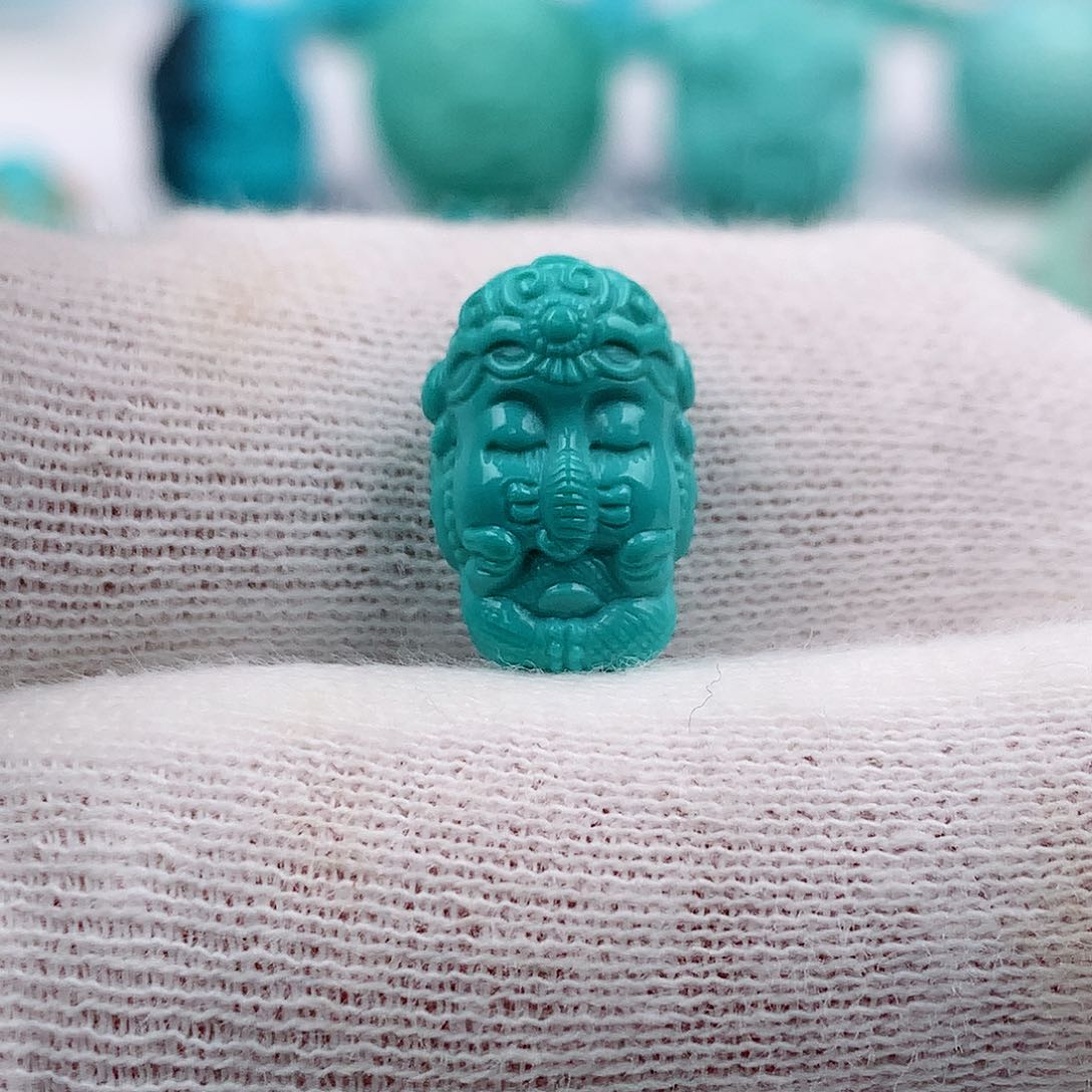 绿松石象宝宝1.23克未镶嵌