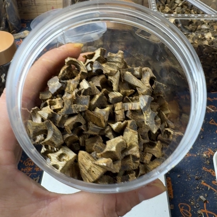 沉香碎屑沉香棒****哒海南老白奇熏香碎料100克