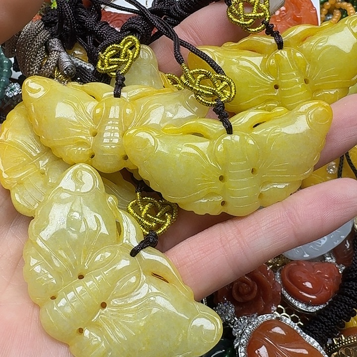 彩***姐翡翠未镶嵌项链翡翠