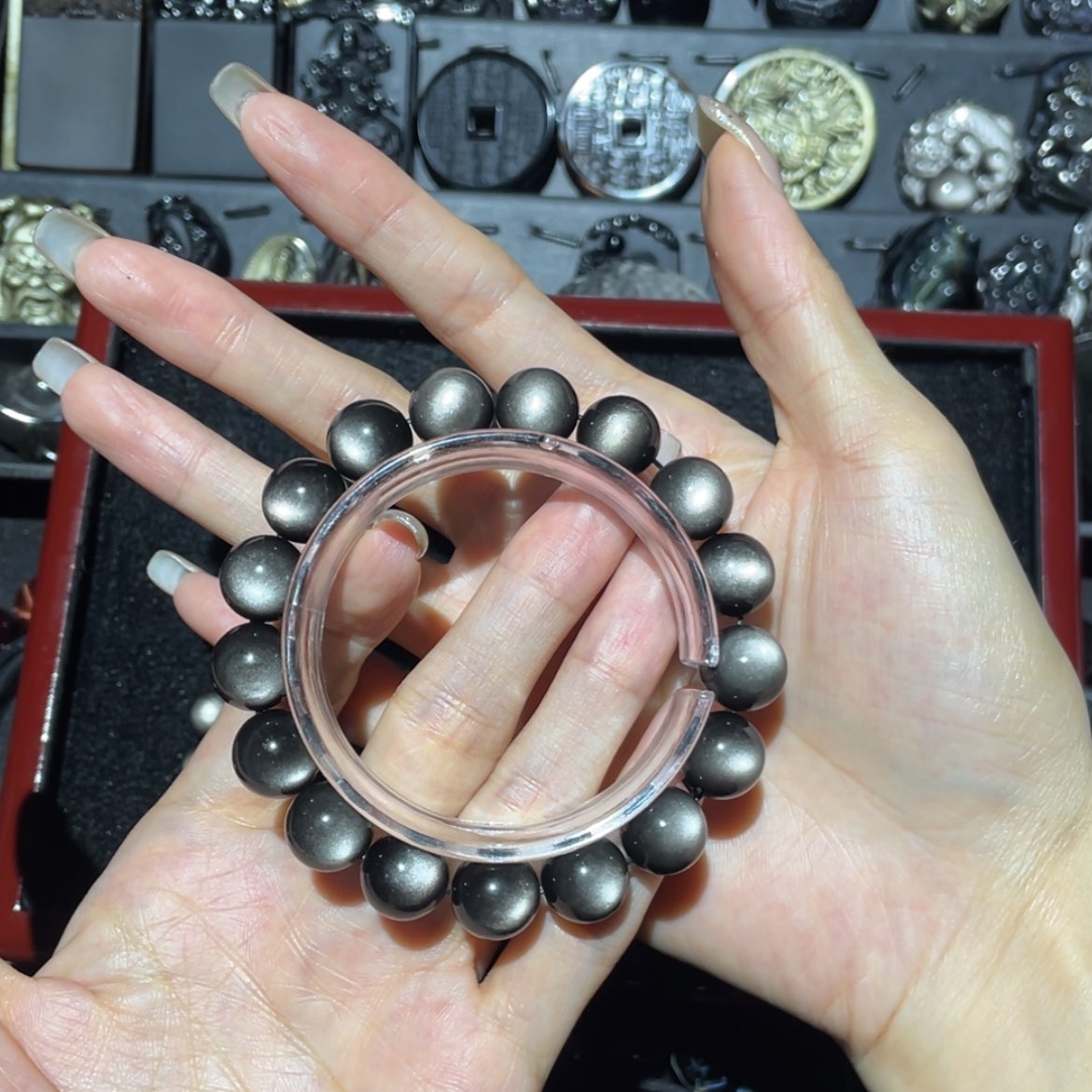 【闪购商品】未镶嵌黑曜岩手链刘****?