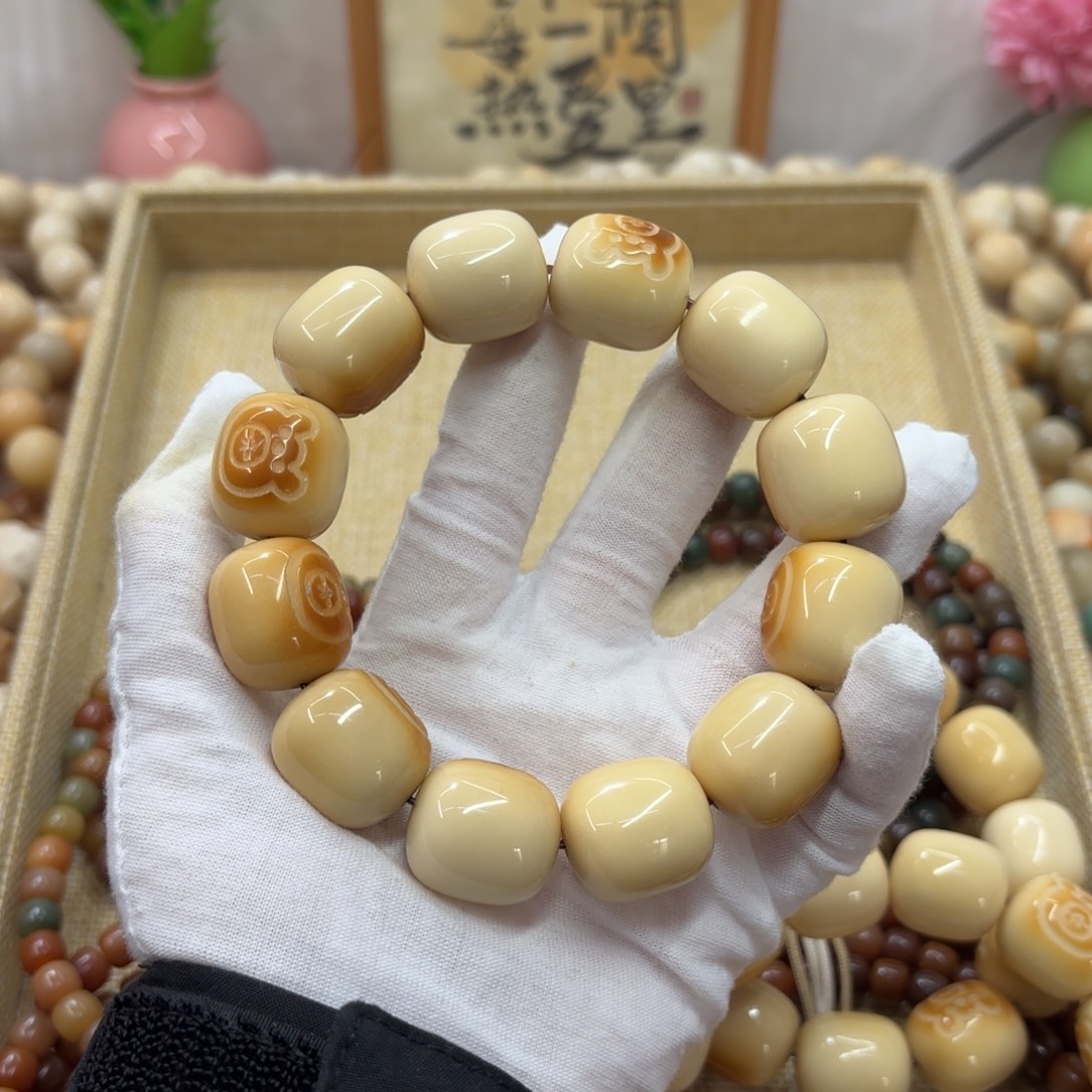 菩提根/象牙果吊坠牙果大瑕疵机抛350