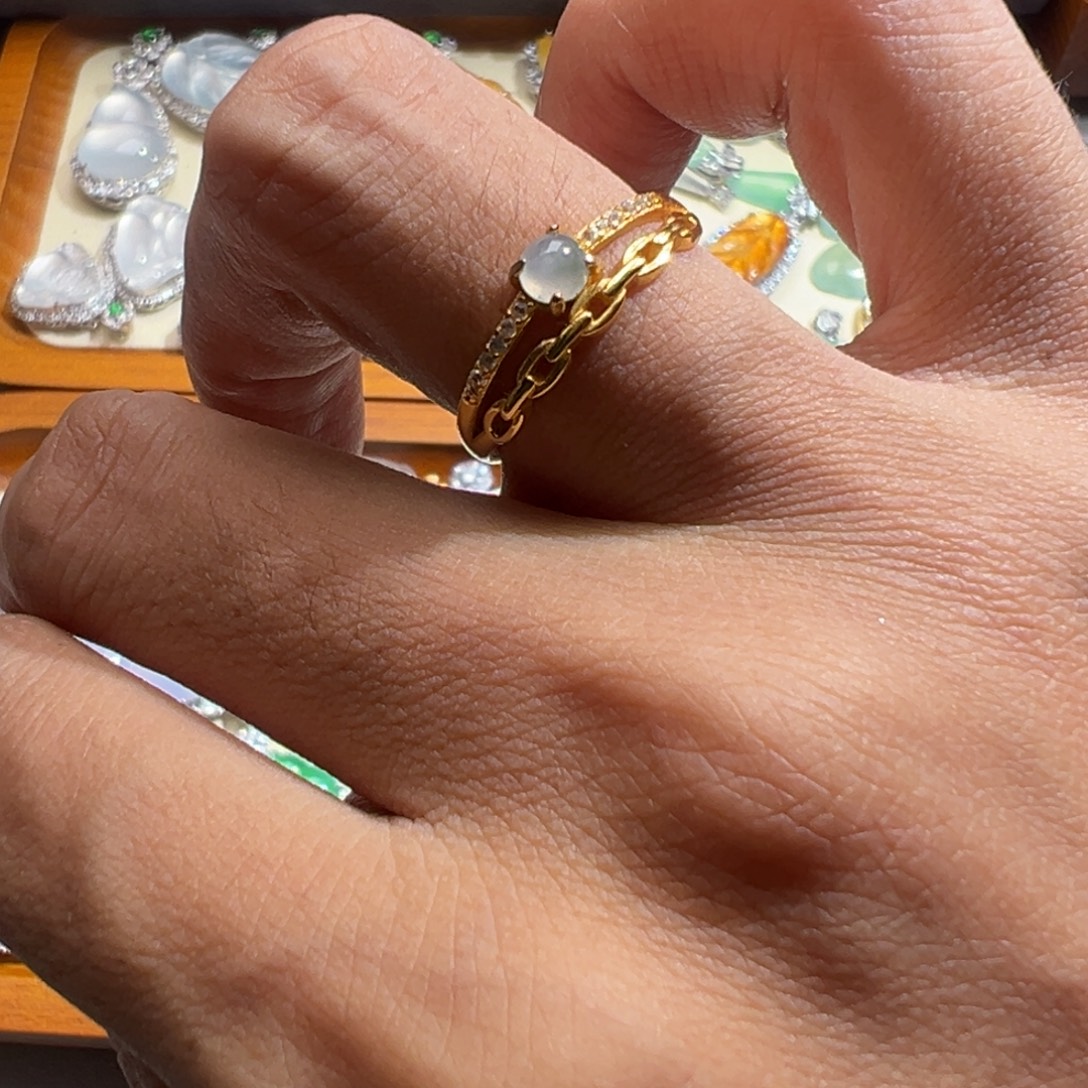 翡翠未镶嵌戒指戒指