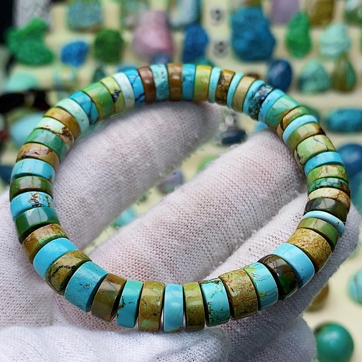 绿松石配饰未镶嵌