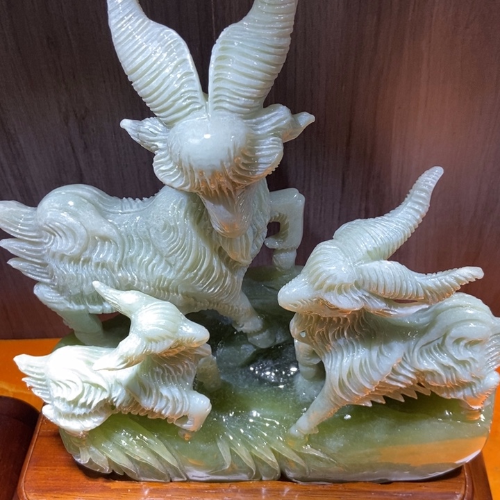 蛇纹石玉（覆膜）珠宝奇石合金