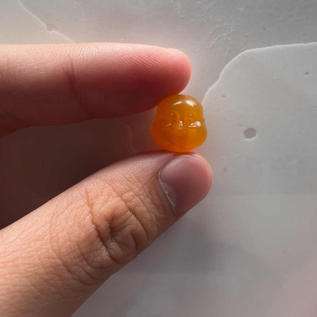 用***3石英质玉未镶嵌颈饰
