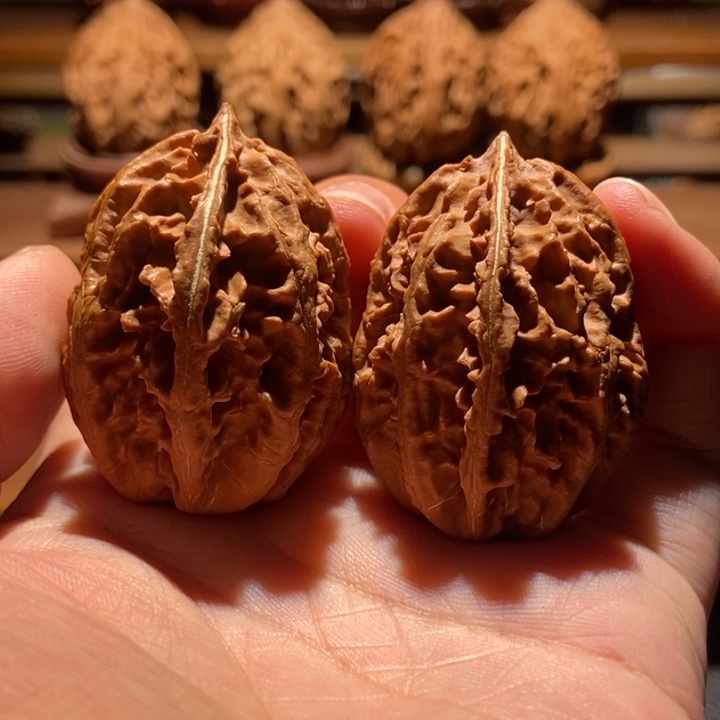 文玩核桃吊坠楸玥核41