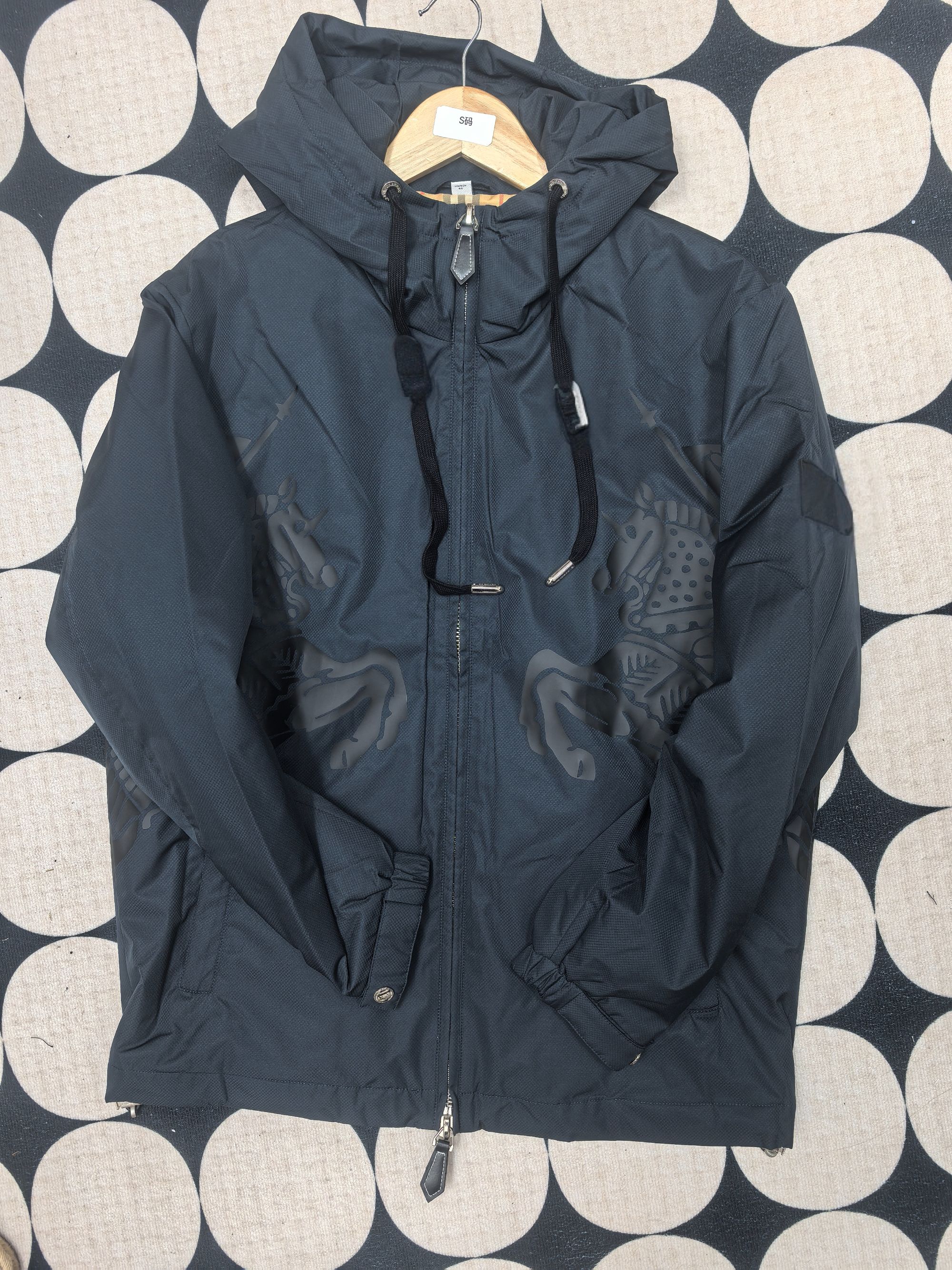 【小畅奢品】巴哥的新战马外套