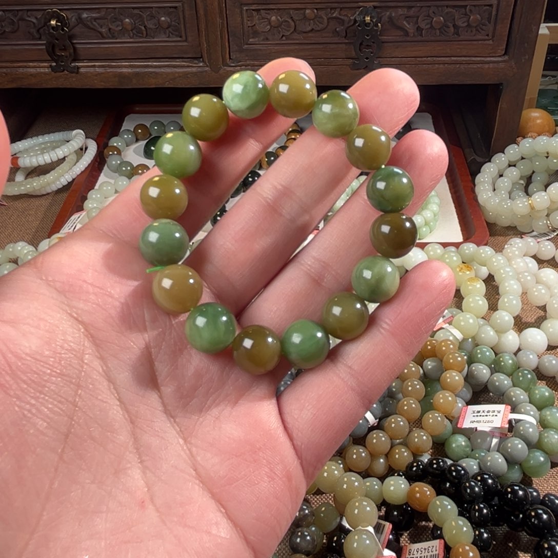 和田玉未镶嵌手链