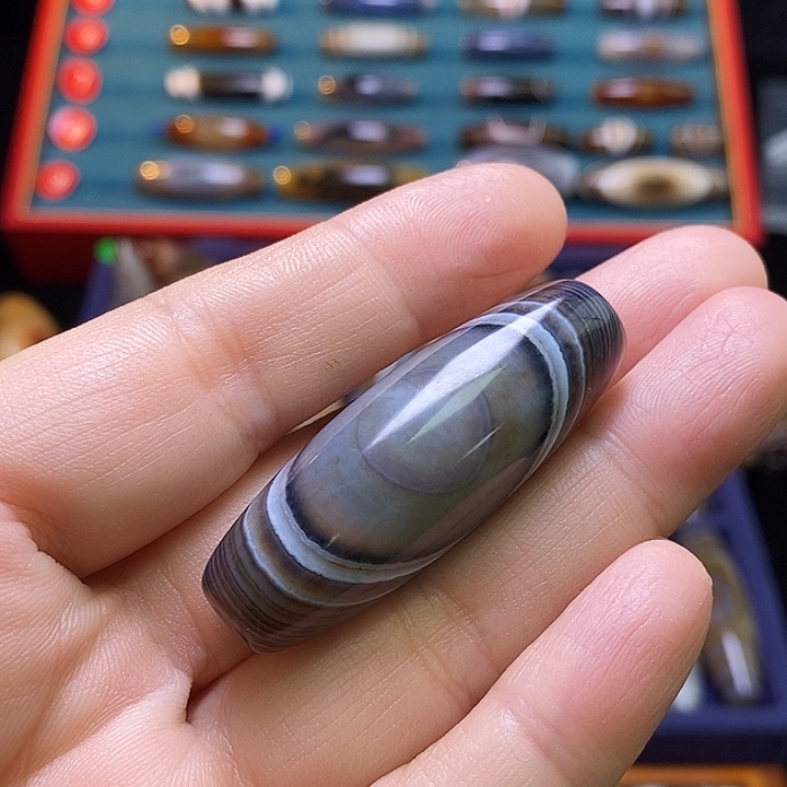 老***）玛瑙/玉髓未镶嵌颈饰