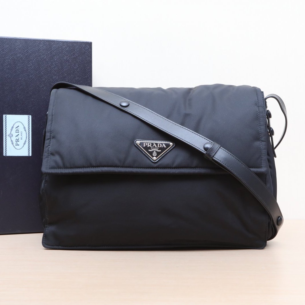 95新 Prada/普拉达 黑黑精选335025 邮差包 大号 黑色 尼龙 