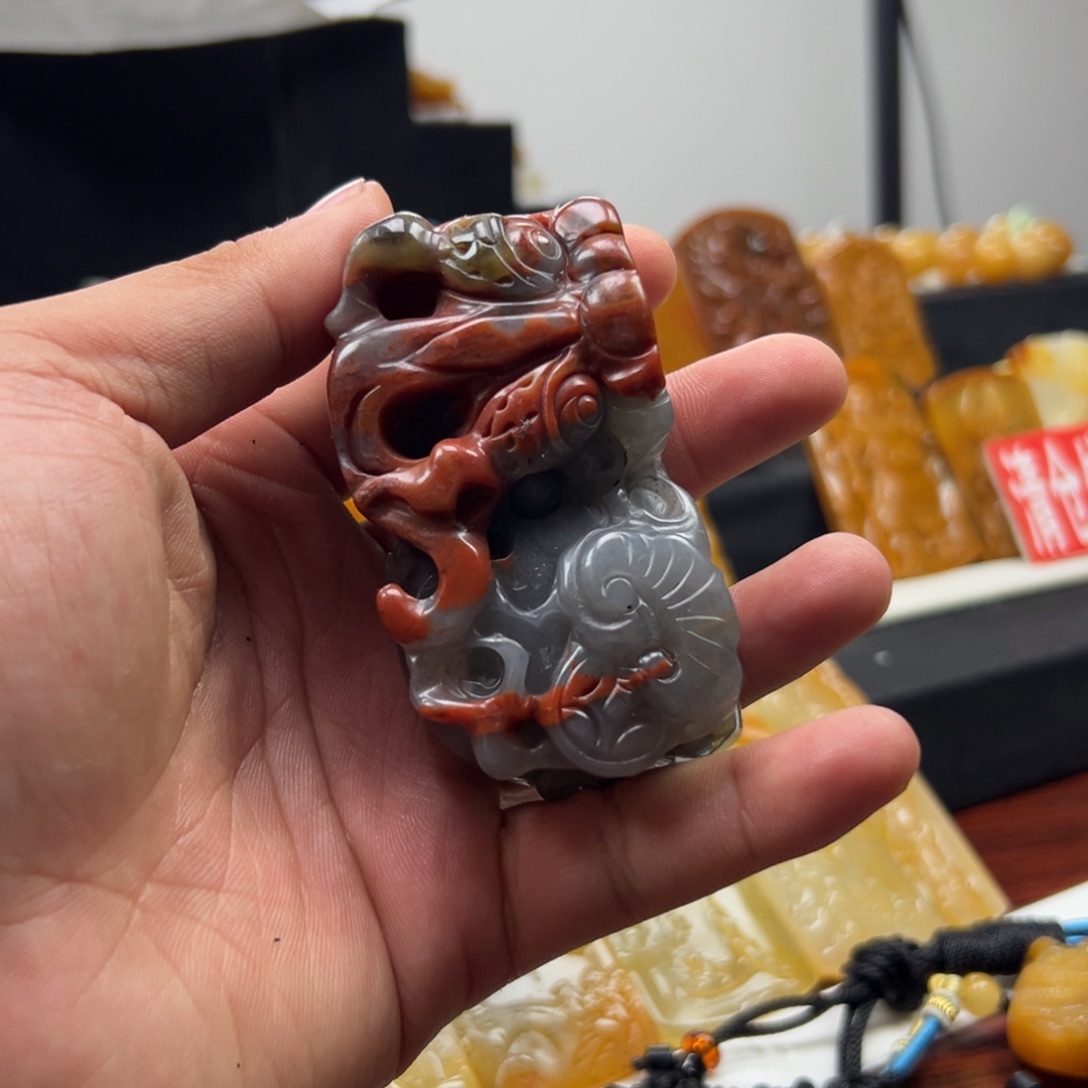 石英质玉（黄龙玉）未镶嵌多选发其一
