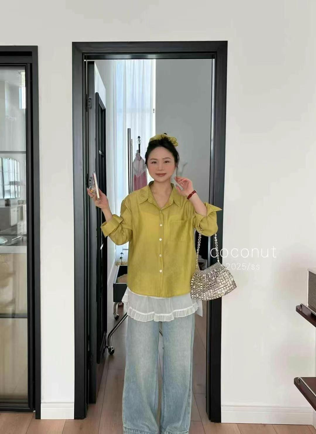 温柔复古橘色衬衫女宽松时髦设计早春新款小上衣