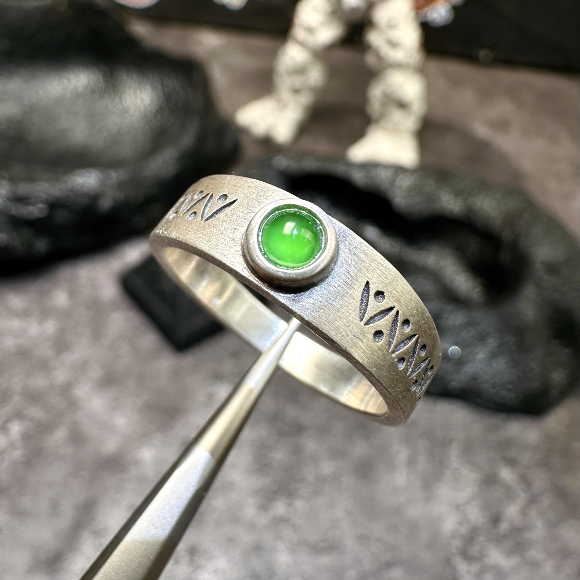 河谷 Valley 冰阳绿印第安戒指 天然缅甸翡翠 贡山商店