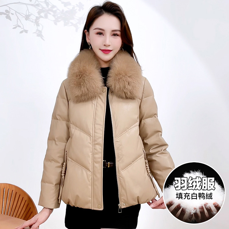高档轻奢狐狸毛领羽绒服女装短款冬季小个子保暖白鸭绒外套PU皮衣