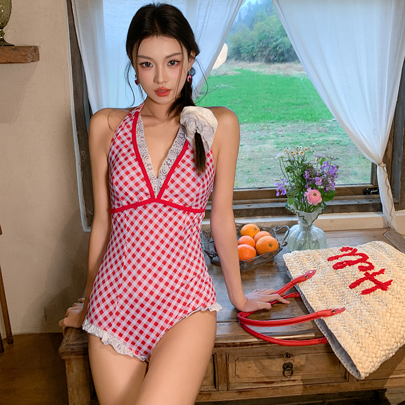 夏季新款韩版格子挂脖连体时尚高级感小众设计显瘦木耳边温泉泳衣