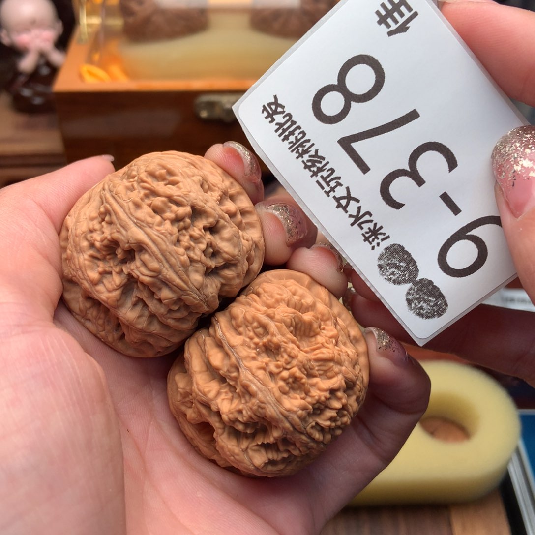 文玩核桃把件42粗筋