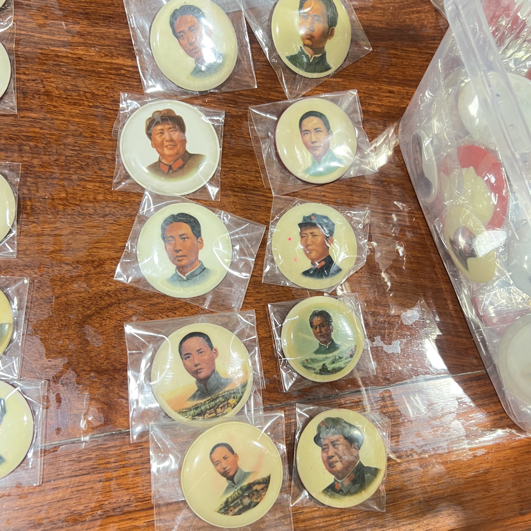 老式毛瓷像章怀旧纪念不同时期伟人像章